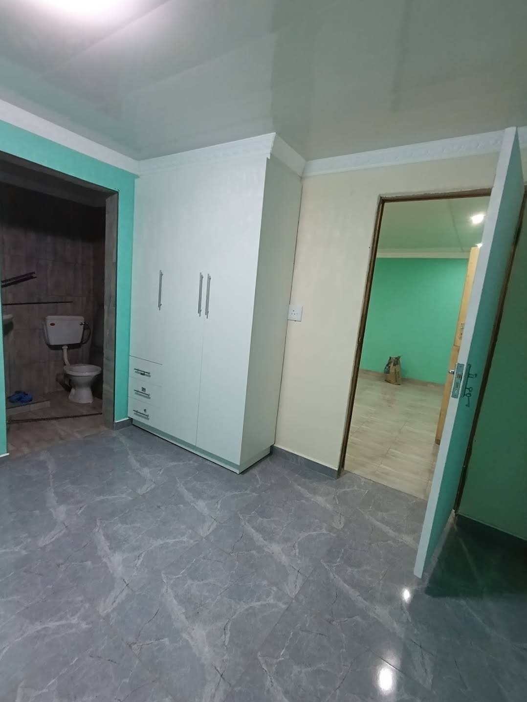 Bedroom with wardrobe and en-suite
